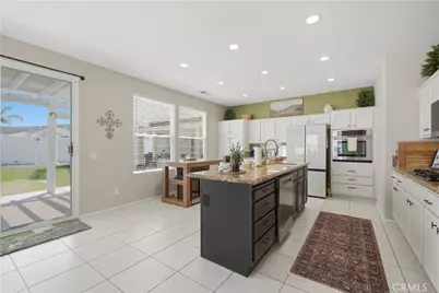 39671 Chardonnay, Murrieta, CA 92562 - Photo 9