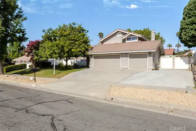 221 Jesse Way, Redlands, CA 92374 - Photo 3