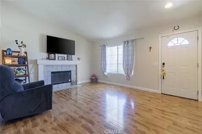 8544 Dove Creek, Hesperia, CA 92344 - Photo 5
