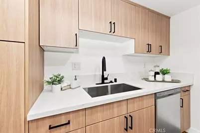 8601 Sunland #5, Los Angeles, CA 91352 - Photo 23
