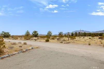 38484 Foothill Road, Lucerne Valley, CA 92356 - Photo 29
