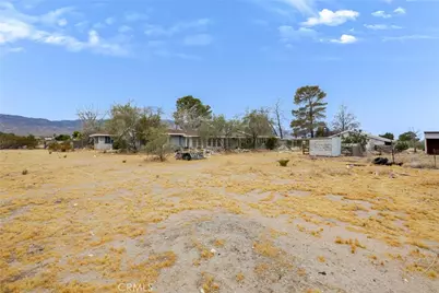 38484 Foothill Road, Lucerne Valley, CA 92356 - Photo 23