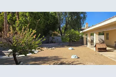 9739 Warwick, Desert Hot Springs, CA 92240 - Photo 21
