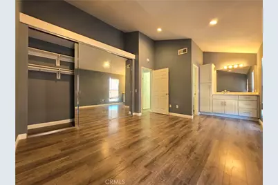 11107 Arminta Street #22, Los Angeles, CA 91352 - Photo 31