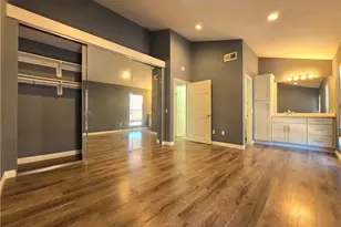 11107 Arminta Street, Los Angeles, CA 91352 - Photo 31