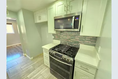 11107 Arminta Street #22, Los Angeles, CA 91352 - Photo 19