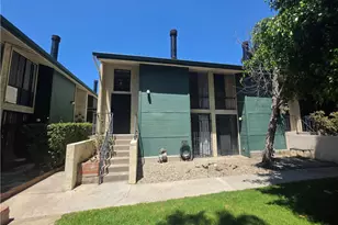 11107 Arminta Street, Los Angeles, CA 91352 - Photo 3