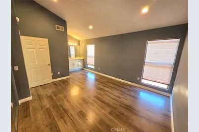 11107 Arminta Street #22, Los Angeles, CA 91352 - Photo 33