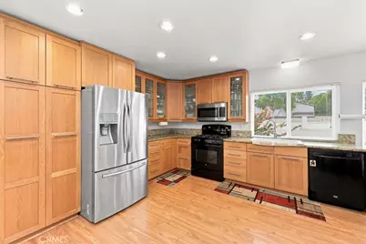 1304 Camelot Drive, Corona, CA 92882 - Photo 17