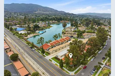 1304 Camelot Drive, Corona, CA 92882 - Photo 5