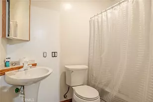 24376 Horst Dr, Crestline, CA 92325 - Photo 41