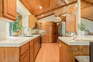 24376 Horst Dr, Crestline, CA 92325 - Photo 9