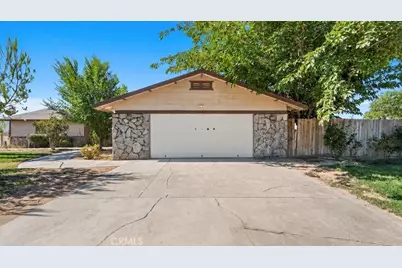 22935 Standing Rock, Apple Valley, CA 92307 - Photo 3