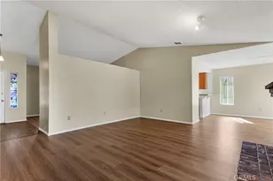 12404 Mammoth Dr, Victorville, CA 92392 - Photo 15