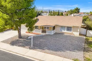 12404 Mammoth Dr, Victorville, CA 92392 - Photo 3
