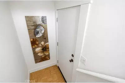 1394 N Raymond, Pasadena, CA 91103 - Photo 3