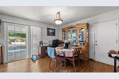 17821 Deodar, Hesperia, CA 92345 - Photo 9