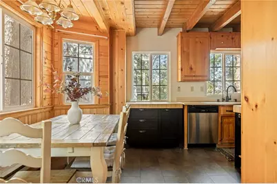 24071 Fern Glen, Crestline, CA 92325 - Photo 11