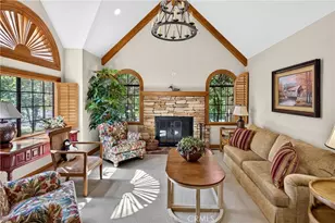 27547 Meadow Bay Dr, Lake Arrowhead, CA 92352 - Photo 5