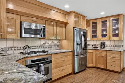 27547 Meadow Bay Drive, Lake Arrowhead, CA 92352 - Photo 13