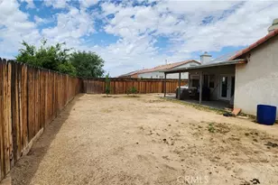 15009 Hopland, Victorville, CA 92394 - Photo 31