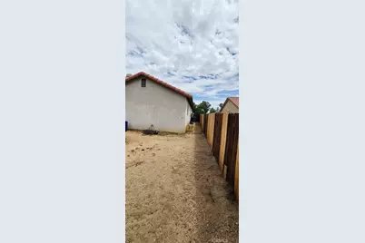 15009 Hopland, Victorville, CA 92394 - Photo 33