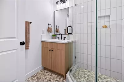 3861 S Norton Avenue, Los Angeles, CA 90008 - Photo 27