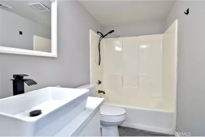16465 Green Tree, Victorville, CA 92395 - Photo 11
