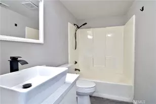 16465 Green Tree, Victorville, CA 92395 - Photo 11