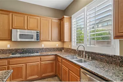 15590 Syracuse Lane, Fontana, CA 92336 - Photo 11