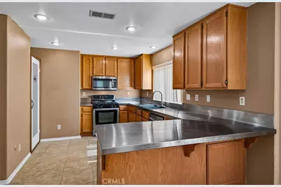 12897 Brigid Court, Yucaipa, CA 92399 - Photo 9