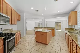11303 Apple Canyon Ln, Riverside, CA 92503 - Photo 13
