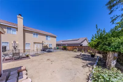 8952 Dahlia, Corona, CA 92883 - Photo 35