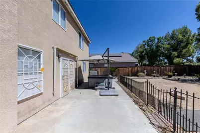 8952 Dahlia, Corona, CA 92883 - Photo 33