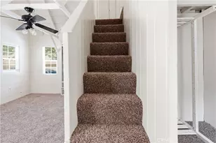 369 Log, Crestline, CA 92325 - Photo 19