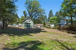 369 Log, Crestline, CA 92325 - Photo 23