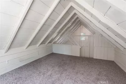369 Log, Crestline, CA 92325 - Photo 21