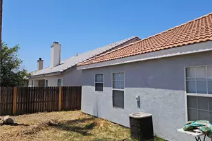 27629 7th St, Highland, CA 92346 - Photo 19