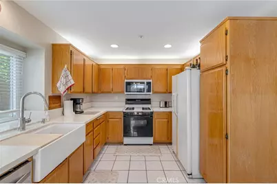 11737 Puerto Real Rd, Fontana, CA 92337 - Photo 17