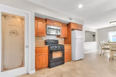 15549 Agate Drive, Fontana, CA 92337 - Photo 9