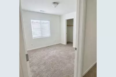 2035 W Chianti Way, Hanford, CA 93230 - Photo 9