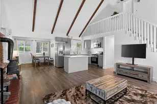 1081 Apple Ave, Wrightwood, CA 92397 - Photo 13