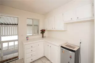 2275 W 25th Street, San Pedro, CA 90732 - Photo 37
