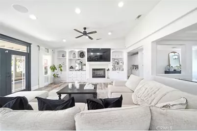 5685 Oak Tree Cir, Jurupa Valley, CA 92509 - Photo 19