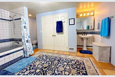 468 Zermatt, Crestline, CA 92325 - Photo 31