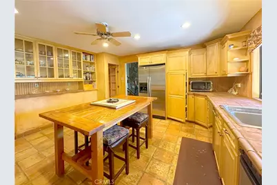 468 Zermatt, Crestline, CA 92325 - Photo 11
