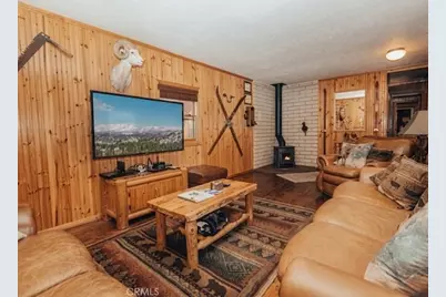 437 Victoria Lane, Sugarloaf, CA 92386 - Photo 5
