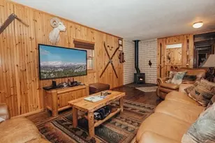 437 Victoria Ln, Sugarloaf, CA 92386 - Photo 5