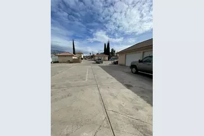 13340 California, Yucaipa, CA 92399 - Photo 9
