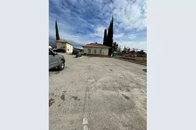 13340 California, Yucaipa, CA 92399 - Photo 17